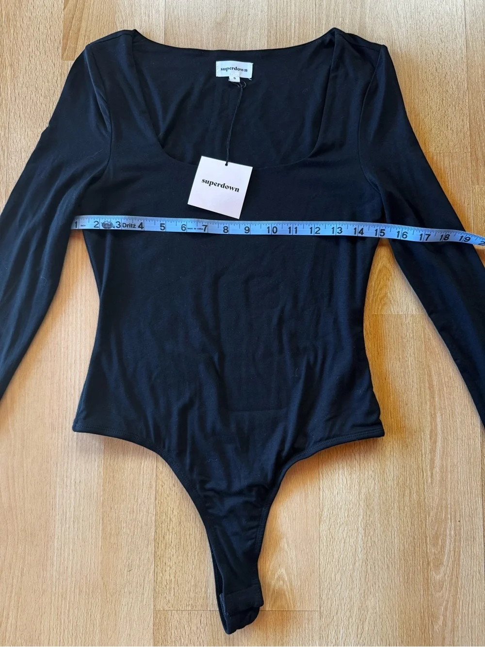 Superdown Black Long Sleeve Scoop Neck Bodysuit - Picture 5 of 6